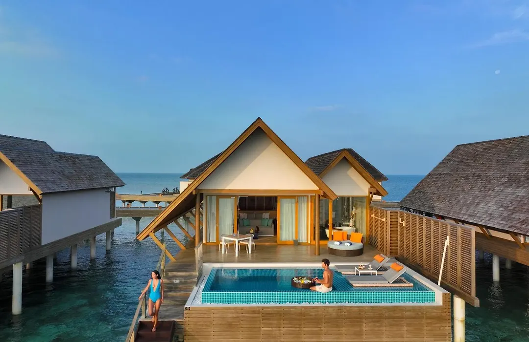 Emerald Faarufushi Resort & Spa-1